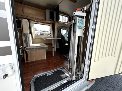Elnagh M200 CPT Wheelchair Motorhome with lift photo: 6