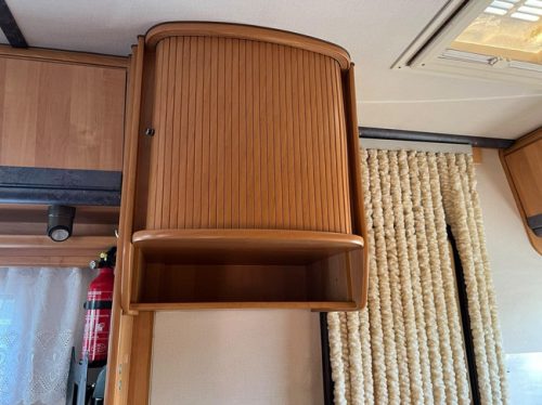Fiat Ducato 230 Weinsberg Komet | Toldo de cassette | Portabicicletas | Bola de remolque desmontable | Cama de capuchina | Asientos de tren foto: 19
