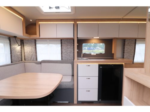 Knaus Sport Platinum 450 FU AKTIE - 200 Foto: 8