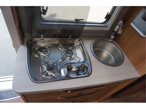 Knaus Van Ti 650 MEG 165pk Platinum + 2x enkele bedden/ 2x Airco/ camera/ Schitterend/ Fietsendrager/ Garantie! foto: 13