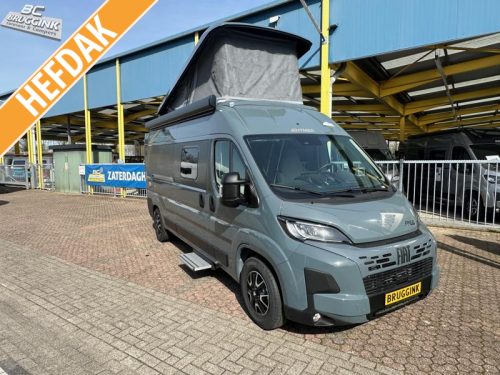 HymerCar Free 600 Transverse bed and Pop-top roof/Bed photo: 0
