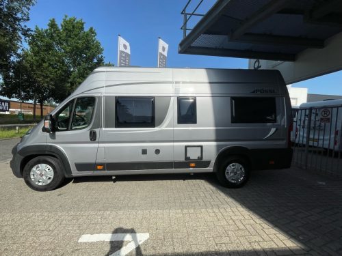 P&ouml;ssl ROADCRUISER XL SINGLE BEDS RAISED TOW HITCH photo: 9