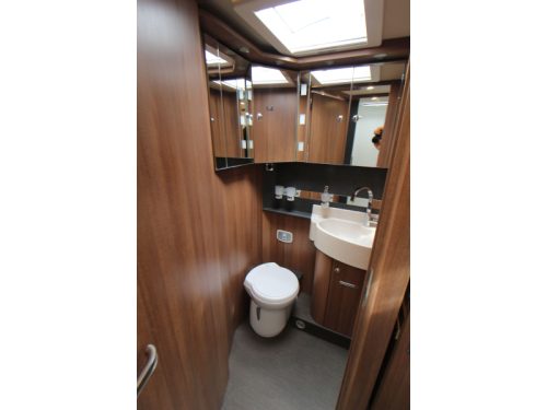 Carthago C-Tourer I Single beds + Pull-down bed photo: 37