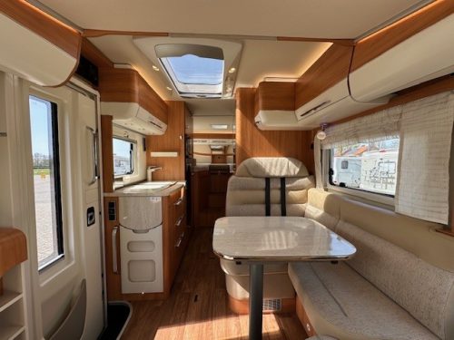 Hymer B 588 DL, only 15249 km! photo: 1