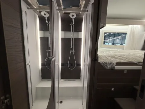 Adria Coral Supreme MB 670 DL LED / Dachklimaanlage / Automatik Foto: 23
