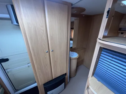 Chateau Cantara 450 CT Vorzelt, Franz&ouml;sisches Bett Foto: 10