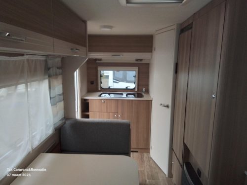 Dethleffs C'Joy 420 QSH Complete with transverse bed photo: 3