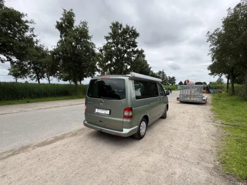 Volkswagen T5 California photo: 2