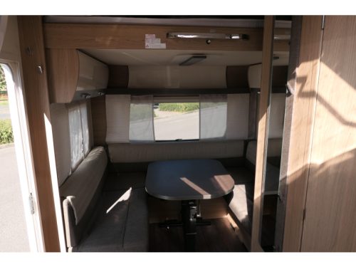 B&uuml;rstner Averso Top 520 TL Spacious 6 berths photo: 10