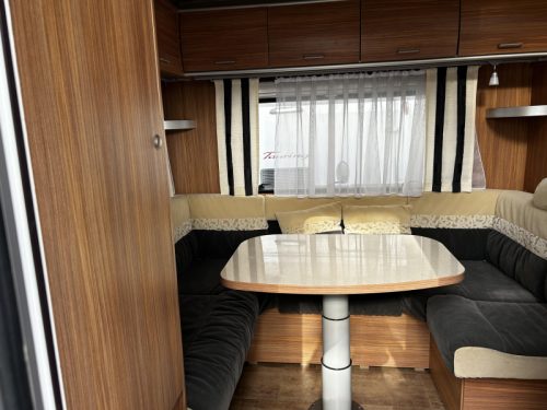 B&uuml;rstner Averso Fifty 450 TS Mover en luifel  foto: 12