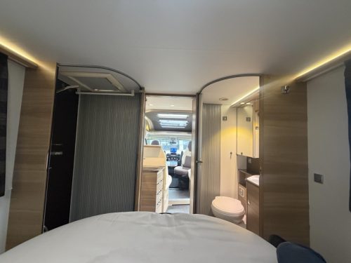 Adria Coral S 600 SC Levelsysteem  foto: 12