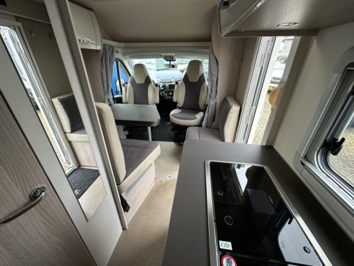 B&uuml;rstner Nexxo Van T 620 G CAMAS INDIVIDUALES + COMPACTO foto: 2