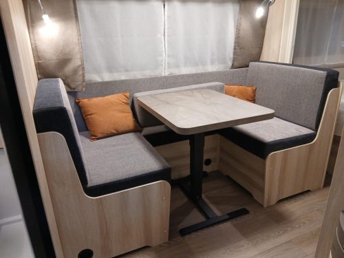 Hobby De Luxe 460 SL Foto: 3