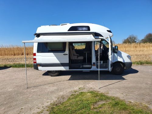 Mercedes James Cook WESTFALIA | Off-grid | 4-person photo: 2