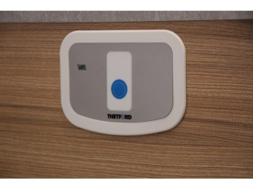 Dethleffs Pulse I 7051 GT-Line DBM Cama de matrimonio + Techo elevable foto: 41