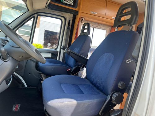 Chausson Fiat Ducato Kastenwagen | Franz&ouml;sisches Bett | Kassettenmarkise | Fahrradtr&auml;ger | Lattenrost | Heizung Foto: 8