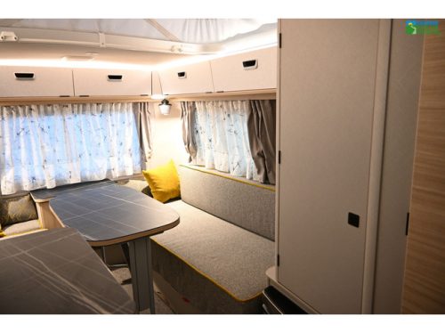 Eriba Touring Triton 420 Foto: 8