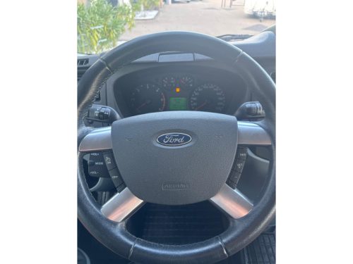 Ford Westfalia Nugget 4 Personen, Top Zustand. Foto: 15