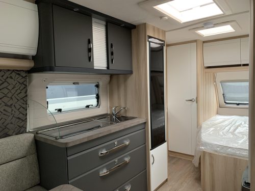 Hobby De Luxe 460 UFE Model 2025 photo: 7