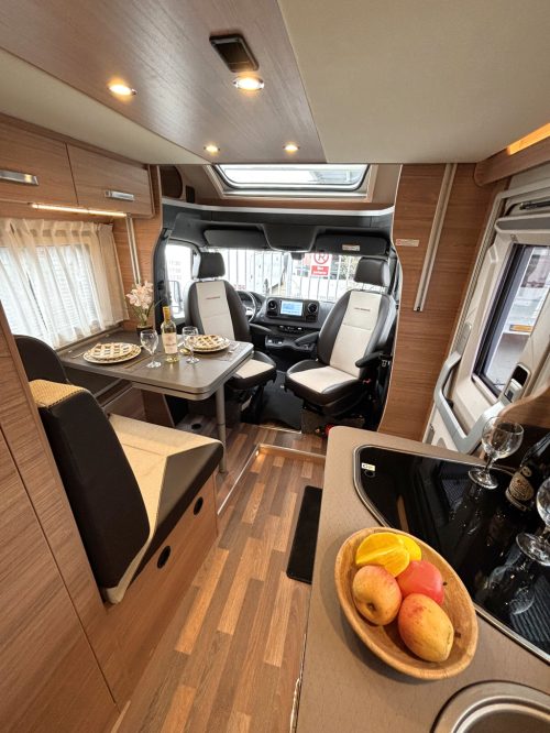 Weinsberg CaraLoft 640 MERCEDES AUTOMATIC SINGLE BEDS POP-TOP ROOF photo: 12