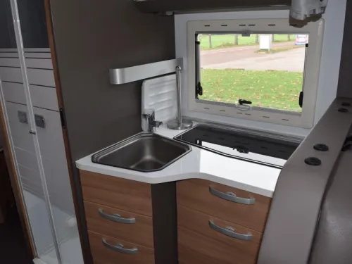Adria Matrix Axess 670 SC  photo: 12