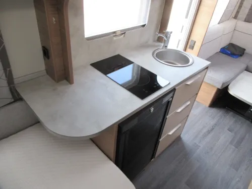 Knaus Sport E-Power Selection 500 EU CON AIRE ACONDICIONADO, MOVER, Toldo foto: 9