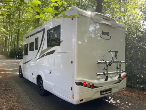 McLouis Sovereign 481 G Queensbed Pop-top roof 32000 km photo: 4