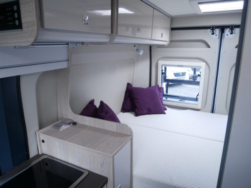 B&uuml;rstner Campeo C540, Camper van de 5,40 metros, &iexcl;&iexcl;cama transversal!! foto: 15