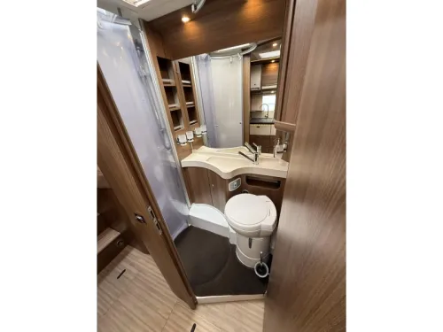 Carthago C-Tourer T 143 LE  photo: 15
