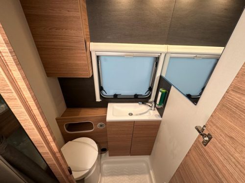Weinsberg CaraOne Edition HOT 480 QDK IC-Line photo: 10