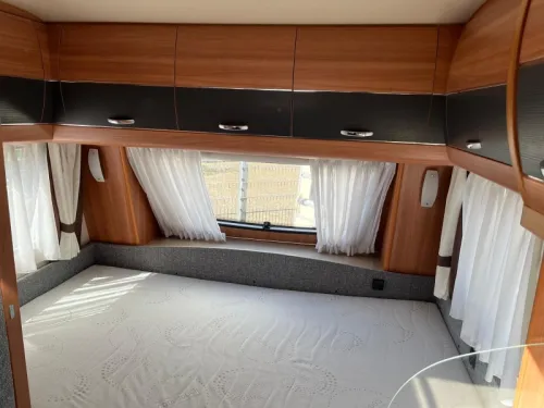 Hobby De Luxe 440 SF Querbett 210CM MOV TENT Foto: 6