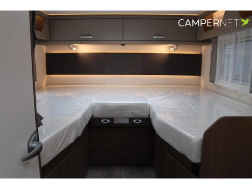 Carado T447 140hp Automatic | Pro+ Package | Pop-up bed | Single beds | Separate shower | Awning | New from stock available | photo: 18