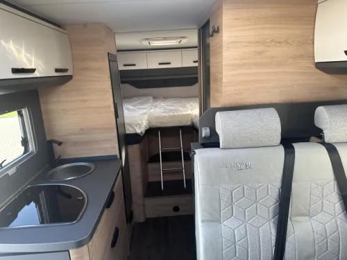 Knaus L!ve Ti Platinum 650 MEG Automatik / Kombi E Foto: 6