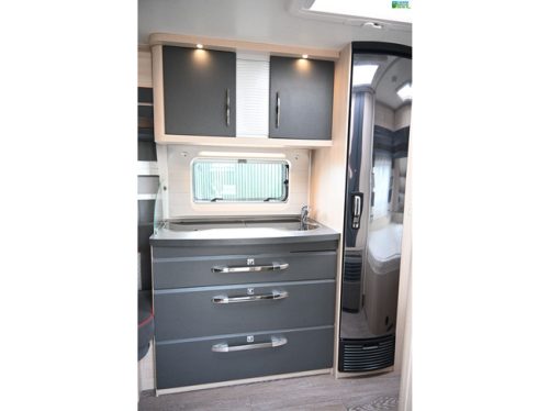 Hobby De Luxe 460UFe Foto: 11