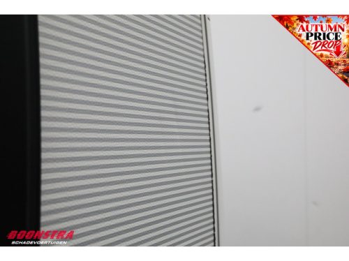 Hobby 560 CFE Premium Mover Awning French bed Central kitchen Dinette LMV photo: 8