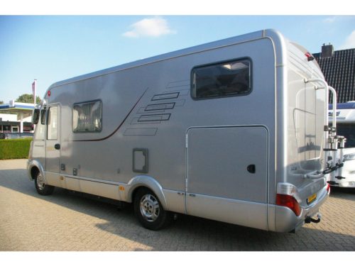 Hymer B674 SL Einzelbetten, XXL Garage Foto: 3