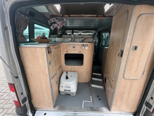 Ford Westfalia Nugget POP-TOP ROOF SPACE WONDER 4.99M LONG EURO4 photo: 17