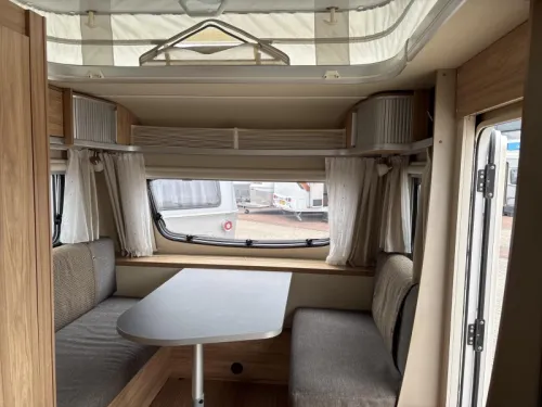 Eriba Feeling 425 Mover/Thule awning photo: 5