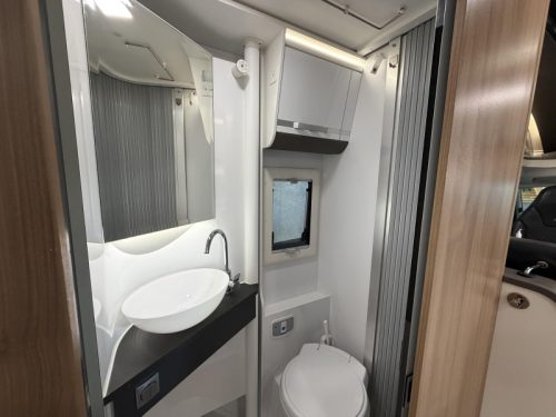 Adria Coral 600 SL Niveausysteem / Maxxfan Foto: 17
