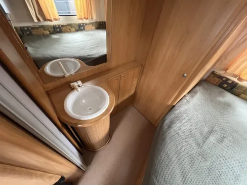 Chateau Cantara 450 CT Vorzelt, Franz&ouml;sisches Bett Foto: 12