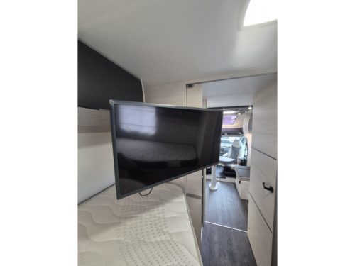 Chausson Titanium Ultimate 777 Arctic WITHOUT POP-TOP ROOF photo: 14