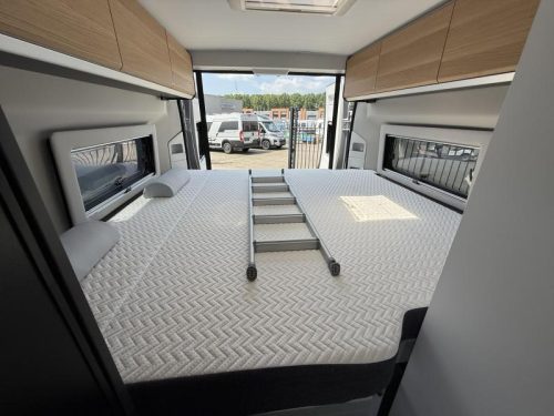 Adria Twin 640 SGX 60 Years Edition Foto: 6