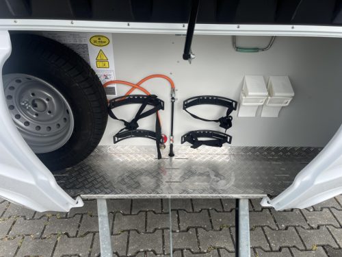 B&uuml;rstner Premio Life 480 TS - Mover - Cassette Awning  photo: 17