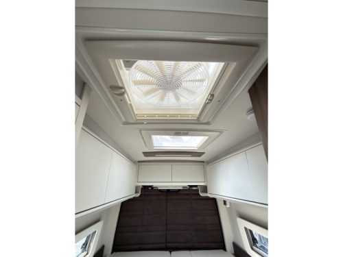 Kabe Travel Master Van 4x4 Single beds photo: 19