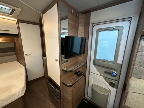 Knaus Sport 450 FU Silver Selection photo: 21