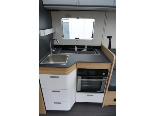 Adria Coral Plus 670 DL Foto: 8