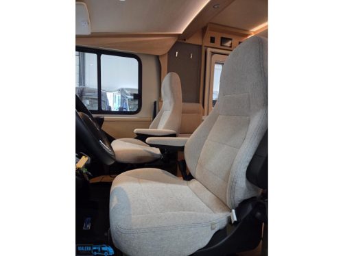 Hymer BMC-I 680 *170hp Automatic* Leveling System* Fully loaded options photo: 11