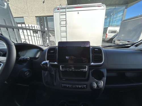 Adria Coral Supreme 670 DL 180HP automatic photo: 13