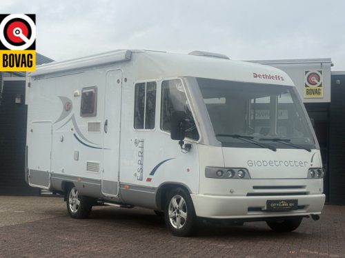 Dethleffs Esprit 2.8 128 pk bovenbed stapelbed luifel fietsendrager 2x zonnepaneel dakairco camera face to face garage foto: 0
