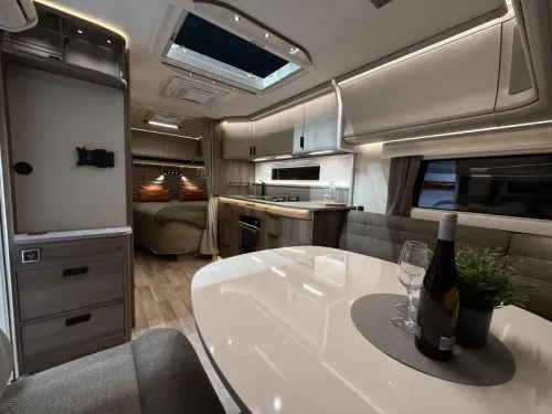 Kabe Royal 560 XLKS Modelo 2026 - KingSize foto: 4